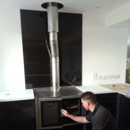Woodburning Cooker with twin wall stainless steel chimney system