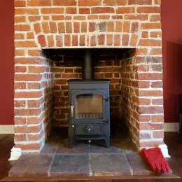 Clearview Pioneer 400 5KW Multifuel Stove Installation